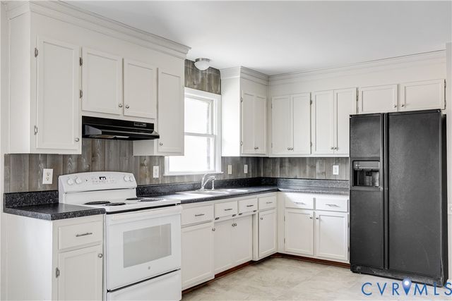 3030 Clintwood Rd, Chesterfield, VA 23112