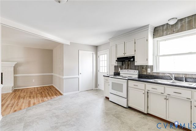 3030 Clintwood Rd, Chesterfield, VA 23112