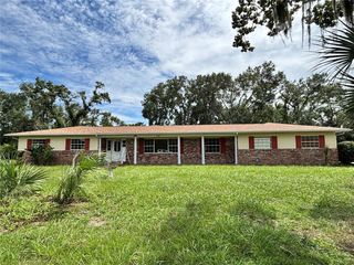 2919 GRIFFIN ROAD, Leesburg, FL 34748