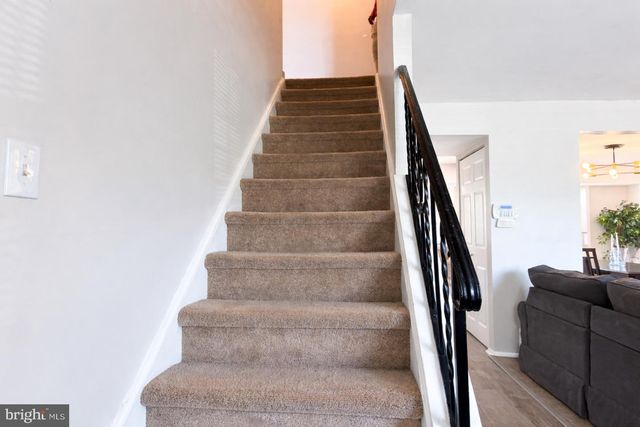 1723 KINGSWOOD PL, Clementon, NJ 08021