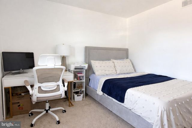 1723 KINGSWOOD PL, Clementon, NJ 08021