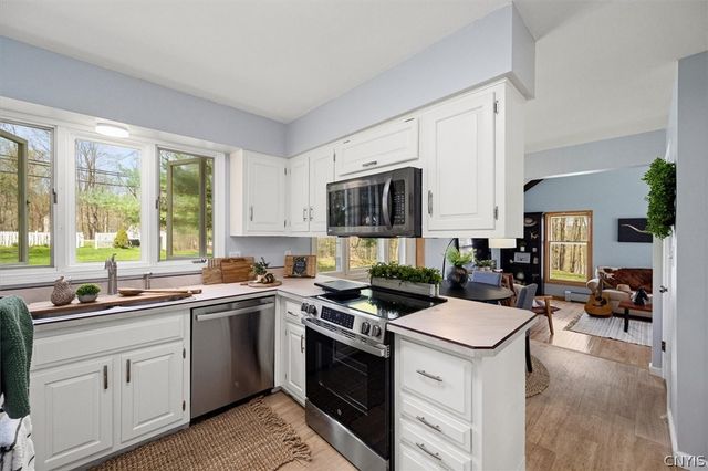 9217 Red Hill Road, New Hartford, NY 13413