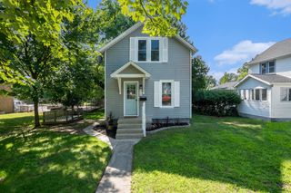 319 N Rowe Street, Ludington, MI 49431