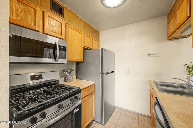 830 S Langley Avenue, Tucson, AZ 85710