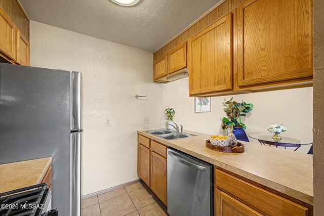830 S Langley Avenue, Tucson, AZ 85710