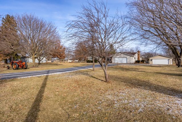 10727 95th Street, Coal Valley, IL 61240