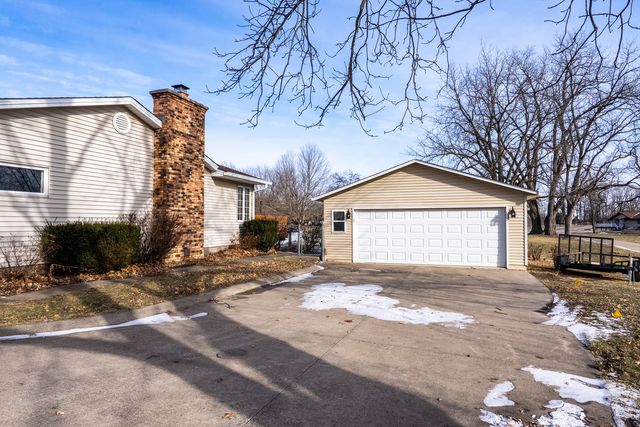 10727 95th Street, Coal Valley, IL 61240