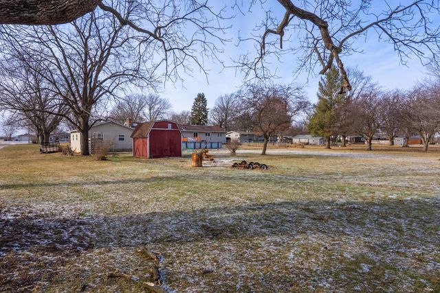 10727 95th Street, Coal Valley, IL 61240