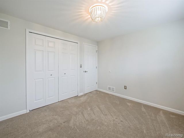 3203 Woodland Avenue, Royal Oak, MI 48073