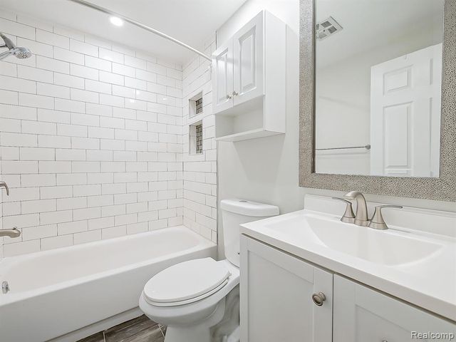 3203 Woodland Avenue, Royal Oak, MI 48073