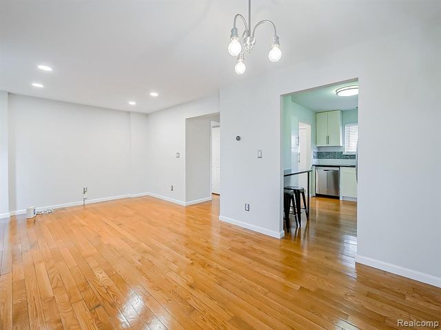 3203 Woodland Avenue, Royal Oak, MI 48073