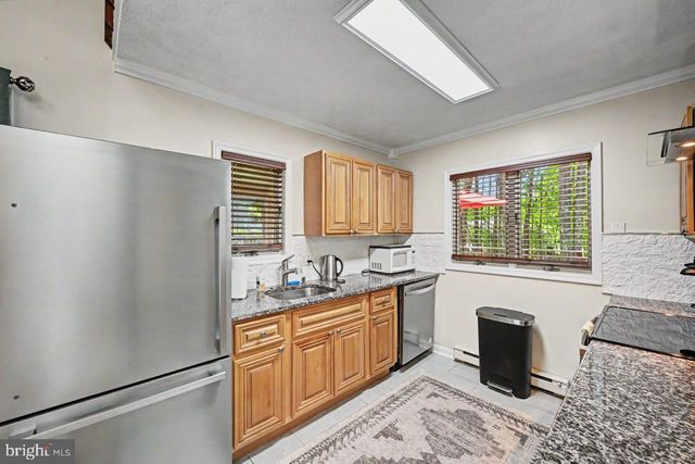 154 MOSHANNON DR, Pocono Lake, PA 18347