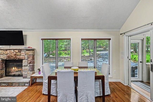 154 MOSHANNON DR, Pocono Lake, PA 18347