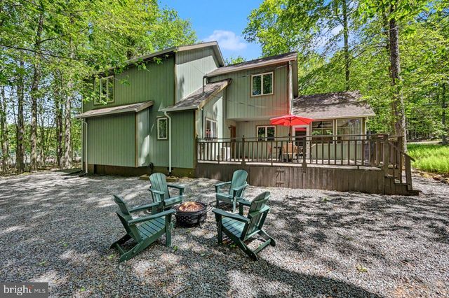 154 MOSHANNON DR, Pocono Lake, PA 18347