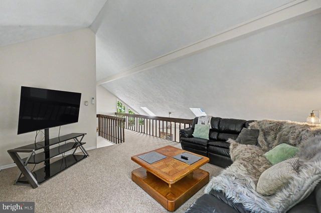 154 MOSHANNON DR, Pocono Lake, PA 18347