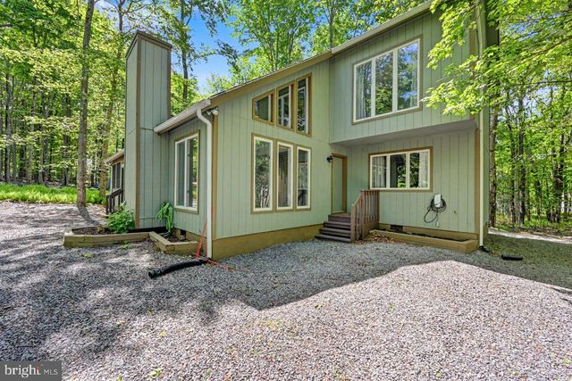 154 MOSHANNON DR, Pocono Lake, PA 18347
