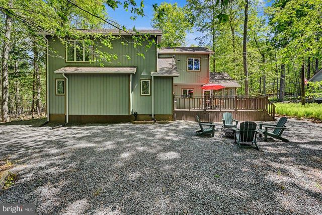 154 MOSHANNON DR, Pocono Lake, PA 18347
