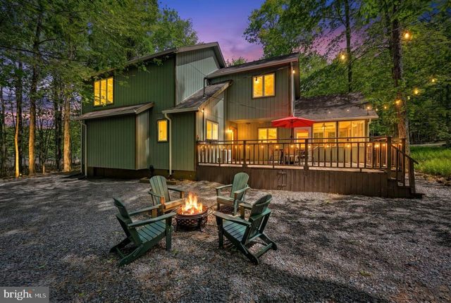 154 MOSHANNON DR, Pocono Lake, PA 18347
