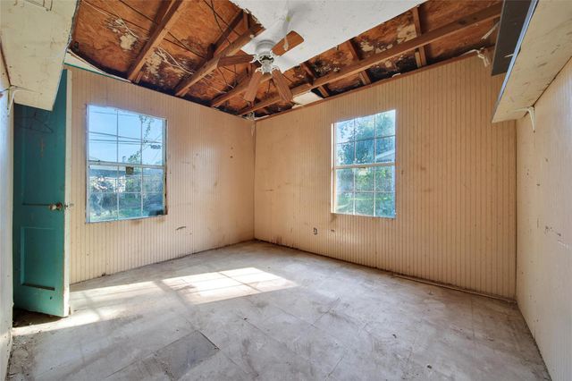 12709 Powell Lane, Houston, TX 77015