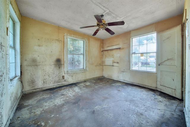 12709 Powell Lane, Houston, TX 77015