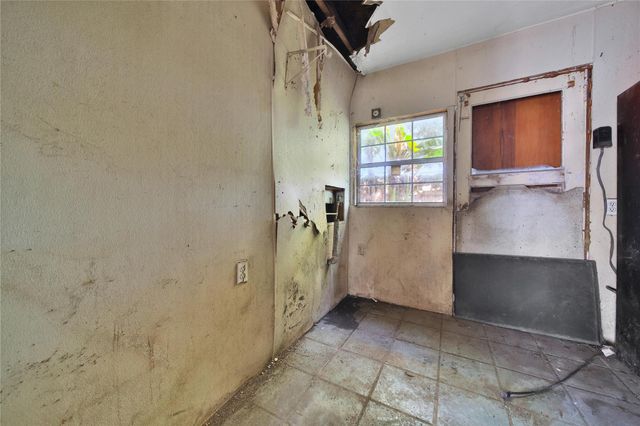 12709 Powell Lane, Houston, TX 77015