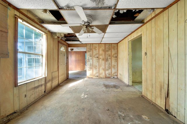 12709 Powell Lane, Houston, TX 77015