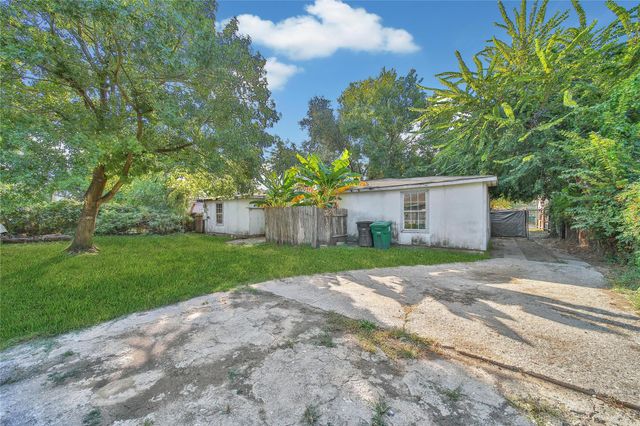 12709 Powell Lane, Houston, TX 77015