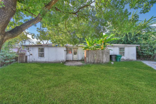 12709 Powell Lane, Houston, TX 77015