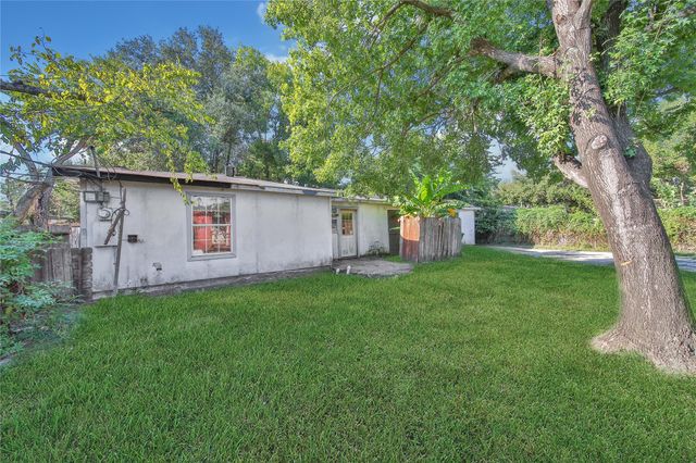 12709 Powell Lane, Houston, TX 77015