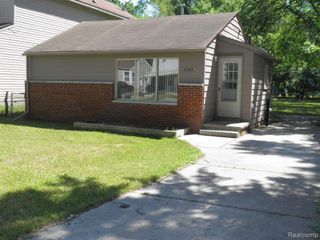 21142 Ontaga Street, Farmington Hills, MI 48336
