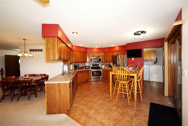 713 Edgewood Lane, Madrid, IA 50156