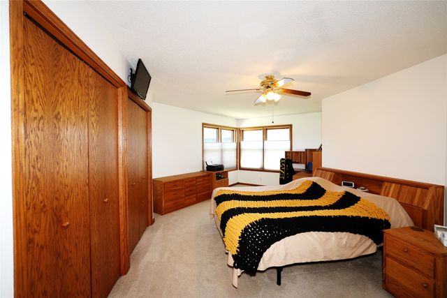 713 Edgewood Lane, Madrid, IA 50156
