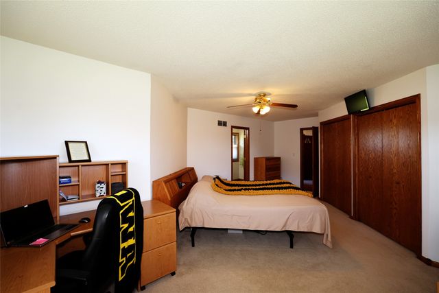 713 Edgewood Lane, Madrid, IA 50156
