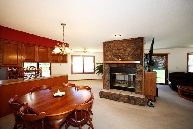 713 Edgewood Lane, Madrid, IA 50156