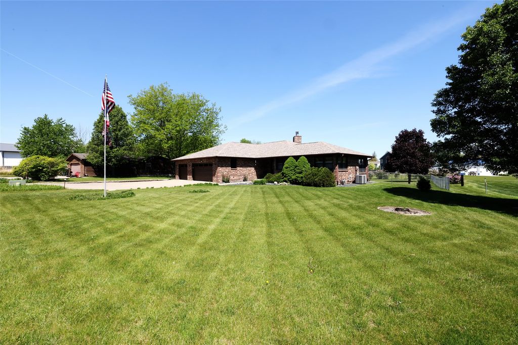713 Edgewood Lane, Madrid, IA 50156