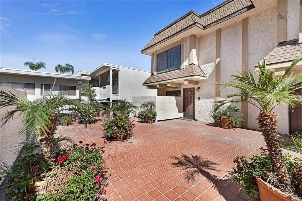 5404 Quakertown 5, Woodland Hills, CA 91364