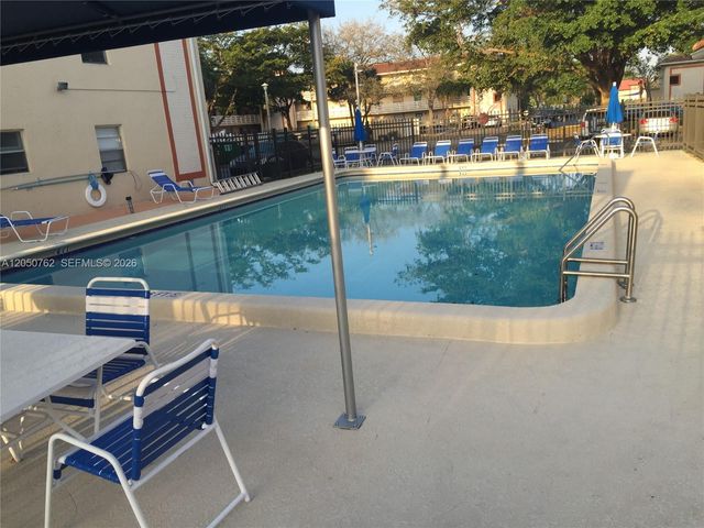 3231 NW 103rd Ter 208-C, Coral Springs, FL 33065