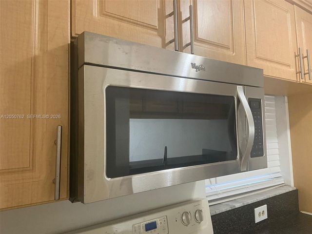 3231 NW 103rd Ter 208-C, Coral Springs, FL 33065