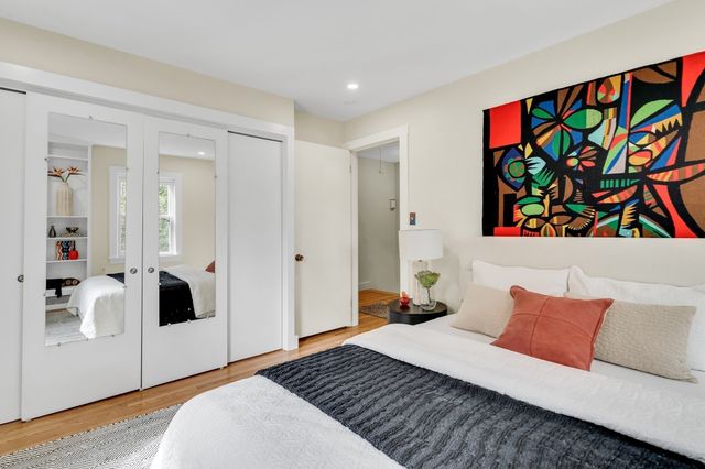 11 Sparks Street, Cambridge, MA 02138