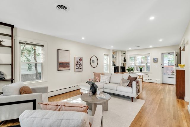 11 Sparks Street, Cambridge, MA 02138