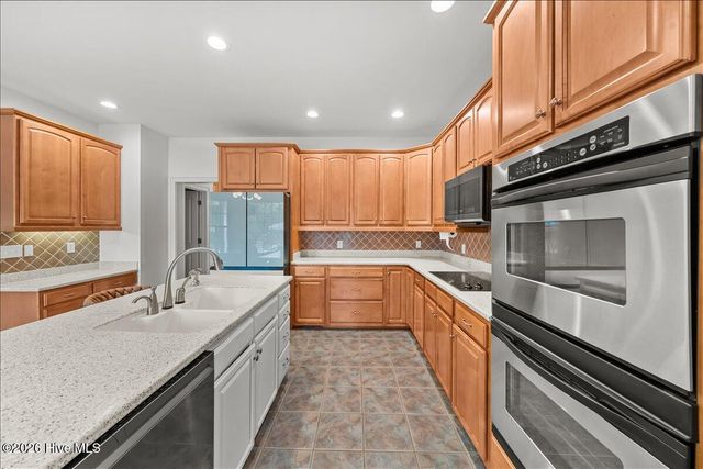101 Vanore Road, West End, NC 27376