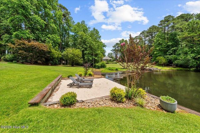 101 Vanore Road, West End, NC 27376
