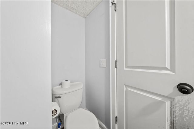 101 Vanore Road, West End, NC 27376