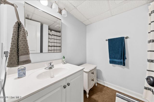 101 Vanore Road, West End, NC 27376