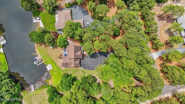 101 Vanore Road, West End, NC 27376