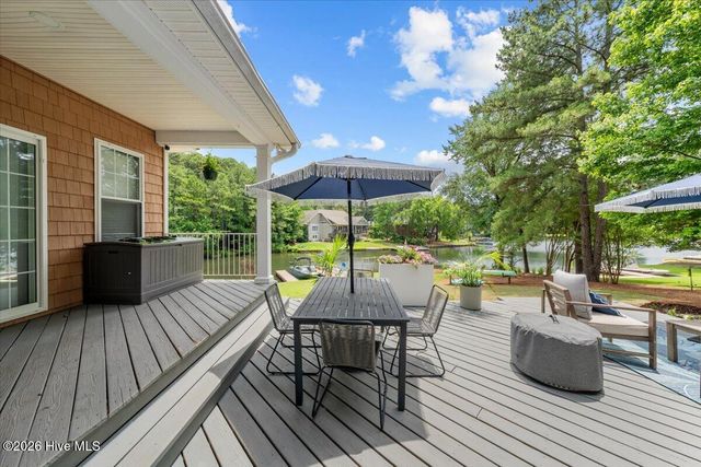 101 Vanore Road, West End, NC 27376
