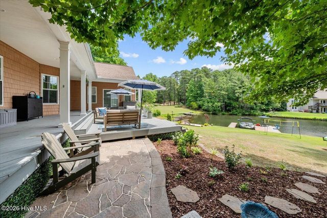 101 Vanore Road, West End, NC 27376