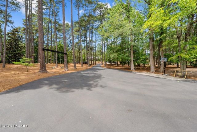 101 Vanore Road, West End, NC 27376
