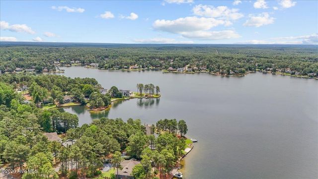 101 Vanore Road, West End, NC 27376