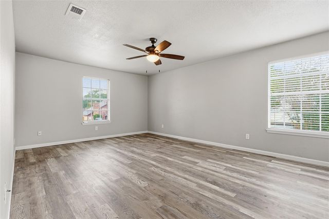 16438 Glenshannon Drive, Houston, TX 77059